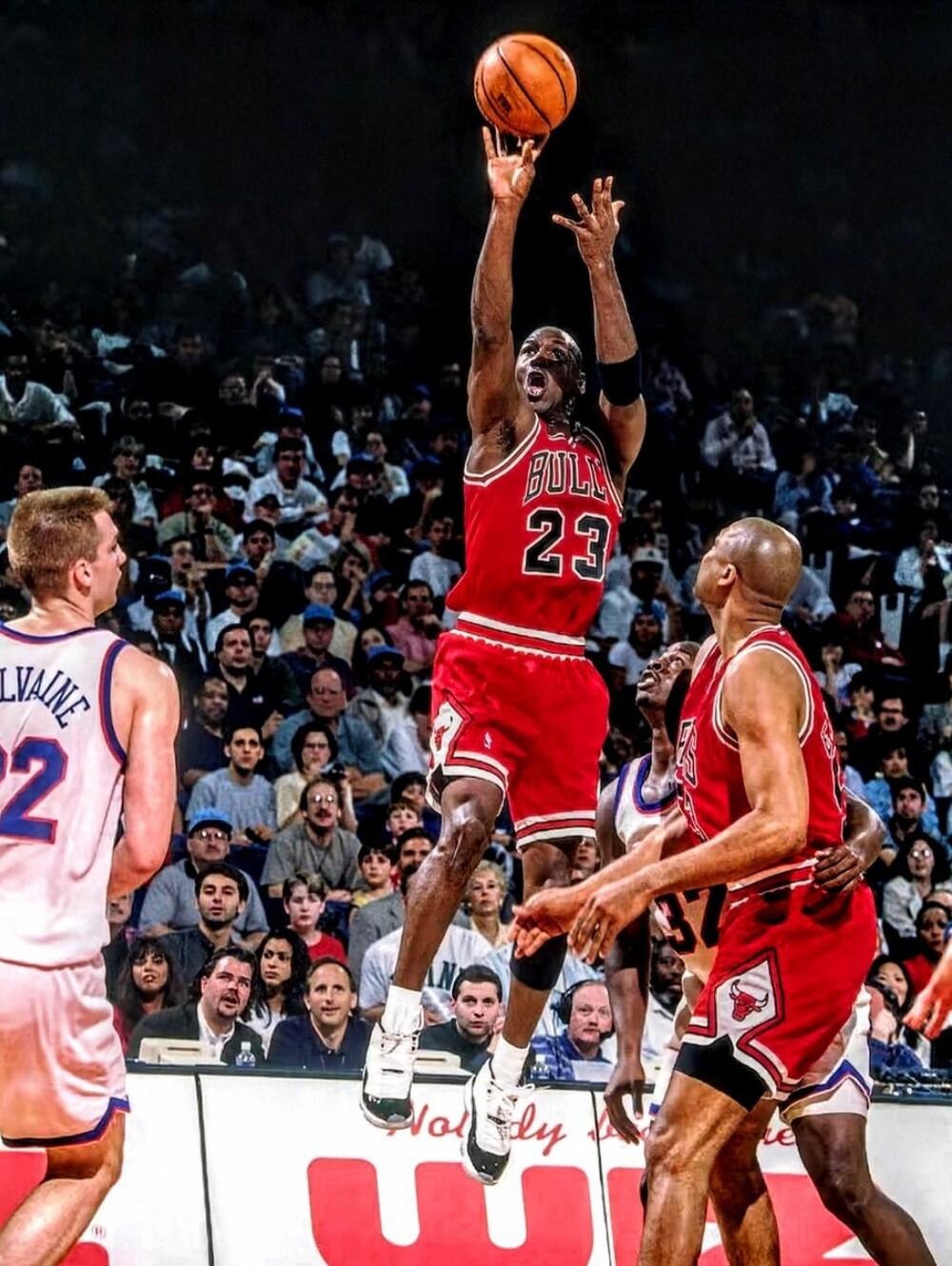 MICHAEL JORDAN CHICAGO BULLS VINTAGE ULTRA PREMIUM GLOSSY NBA 8.5x11 POSTER SET!